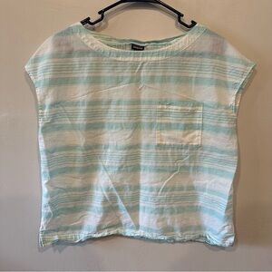 Patagonia lightweight A/C blue and white pastel striped shear large shirt